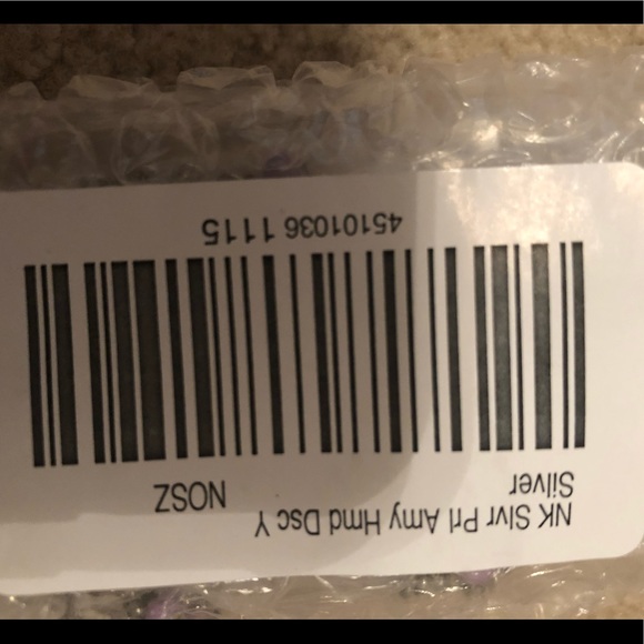 ✨WHBM Y-Necklace - Picture 7 of 8